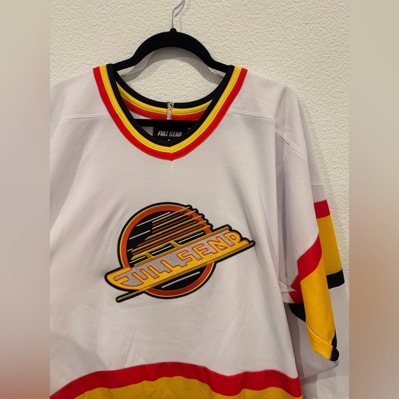 Full Send Vancouver Canucks Throwback Hockey Jersey White Red Yellow Black - Picture 2 of 7